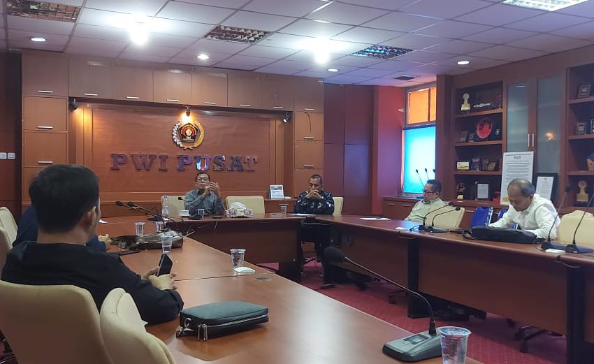  Hendry Ch Bangun Prioritaskan Program Pendidikan dan UKW