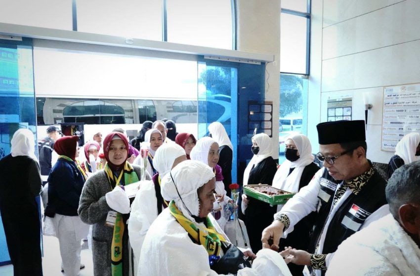  Jemaah Haji Gelombang II Tiba di Makkah, Petugas Siagakan Layanan Lansia