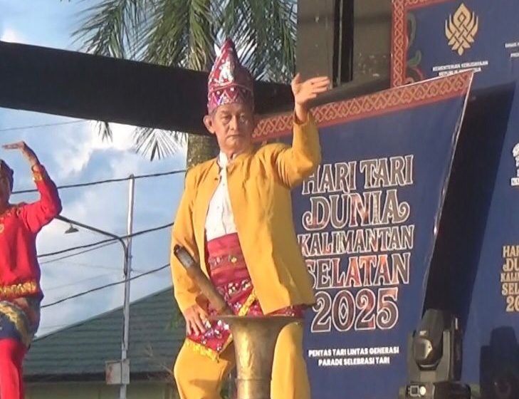  Maestro Tari Heriyadi Haris Menggebrak Panggung Hari Tari Dunia 2025 di Kalimantan Selatan